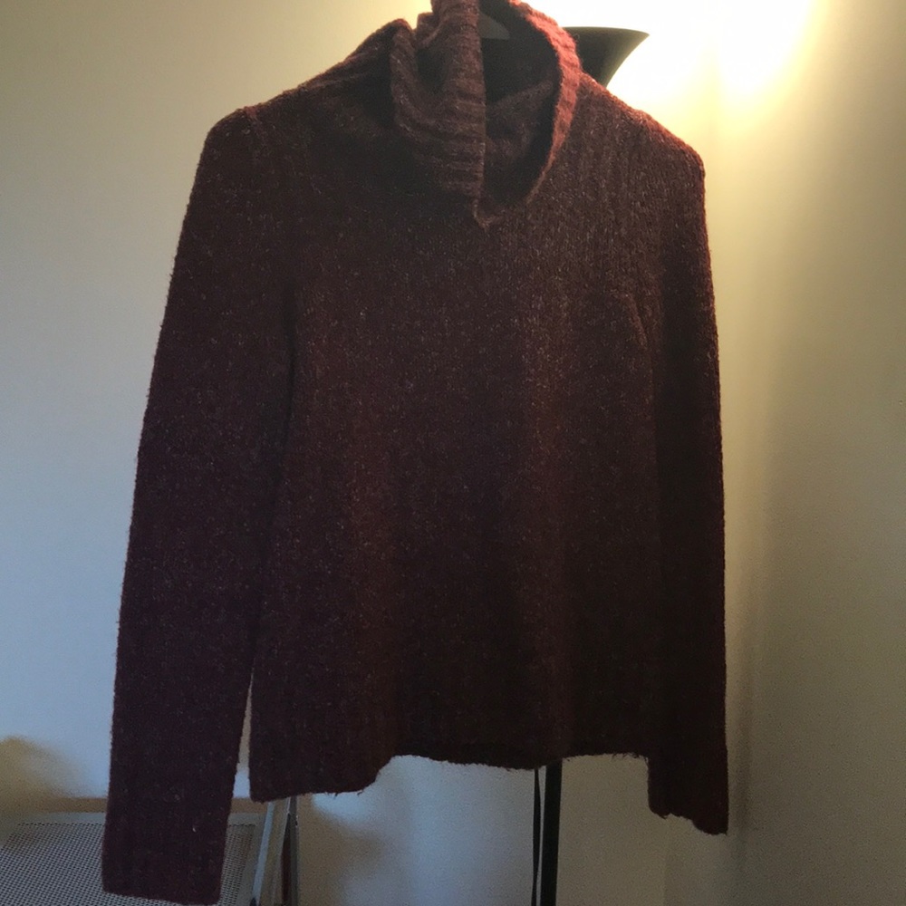 3 for 10 🌱Raspberry cowl neck sweater, S